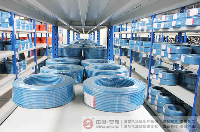 電熱帶倉庫統(tǒng)一展示圖(圖1) 整齊劃一的電熱帶倉庫展示(圖)