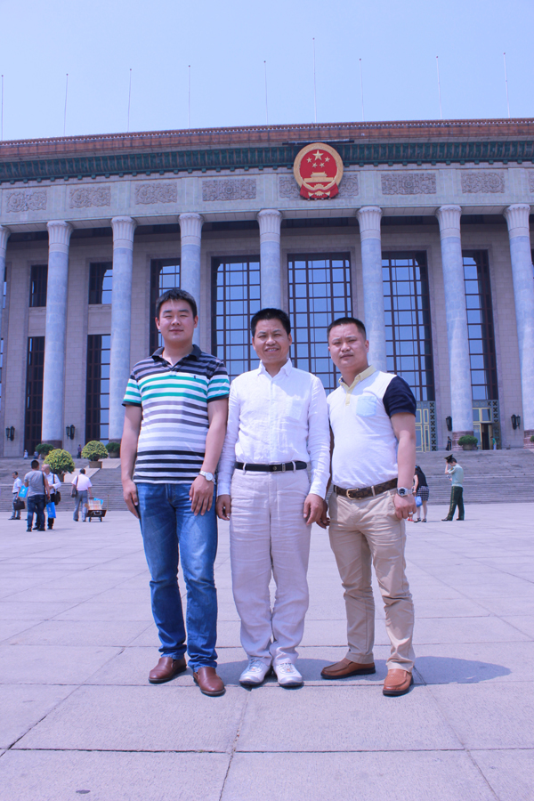 安邦集團(tuán)董事長(zhǎng)李貽連應(yīng)邀出席電供暖專(zhuān)業(yè)委員會(huì)成立大會(huì)(圖4) 安邦集團(tuán)董事長(zhǎng)李貽連應(yīng)邀出席電供暖專(zhuān)業(yè)委員會(huì)成立大會(huì)(圖4)